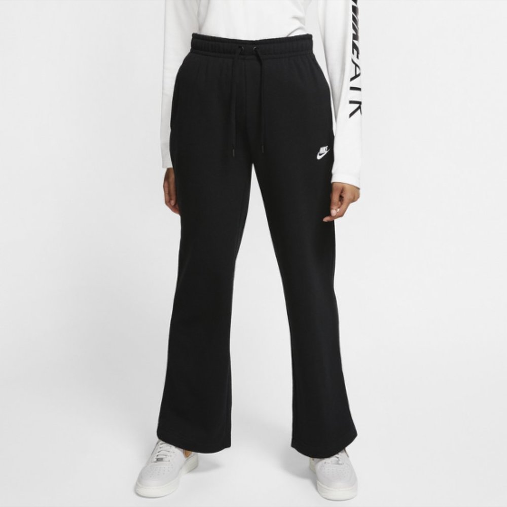 NWT Nike Sportswear Club Fleece Women's Pants Size XL (16–18)